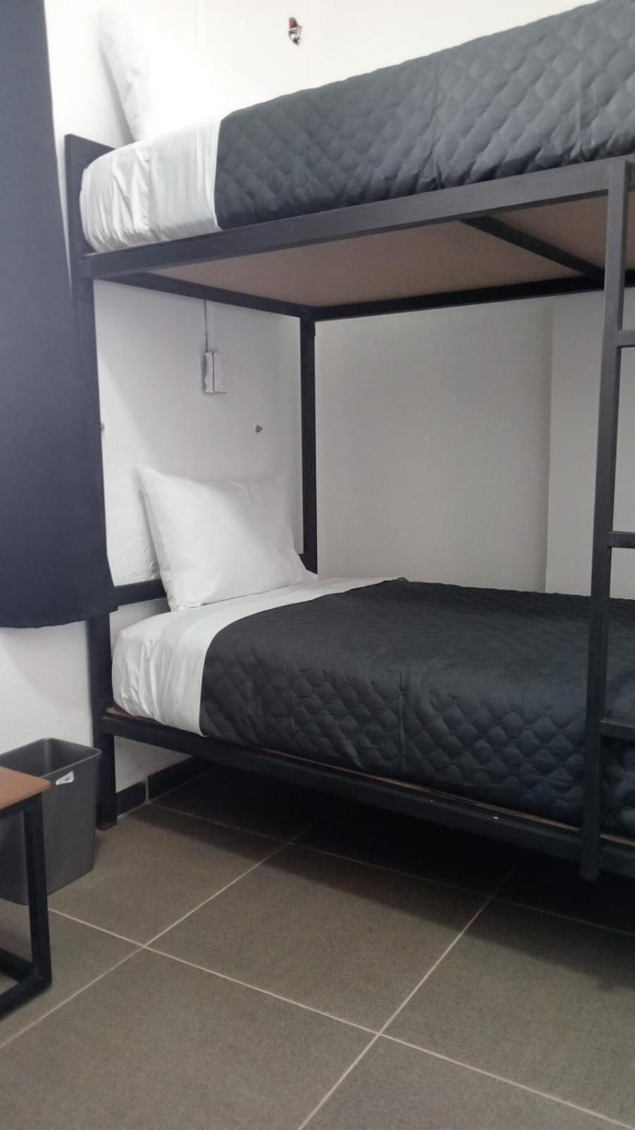 Check Inn Hostal Aeropuerto Gdl Las Pintas Exteriör bild